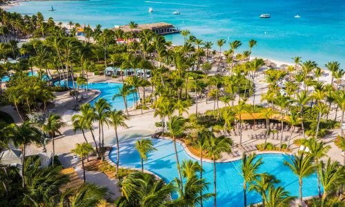 TAL-hilton-aruba-FAMBCHRESCARIB0423-7bc188d10b5a4458b76945bd9fcee397